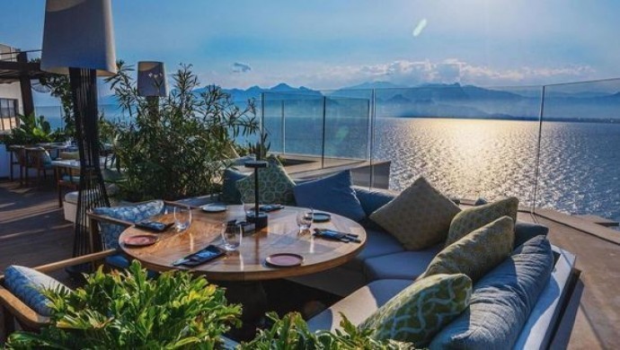 🍽️ دليلك إلى أفضل المطاعم في أنطاليا – لمحبي التجارب المميزة!